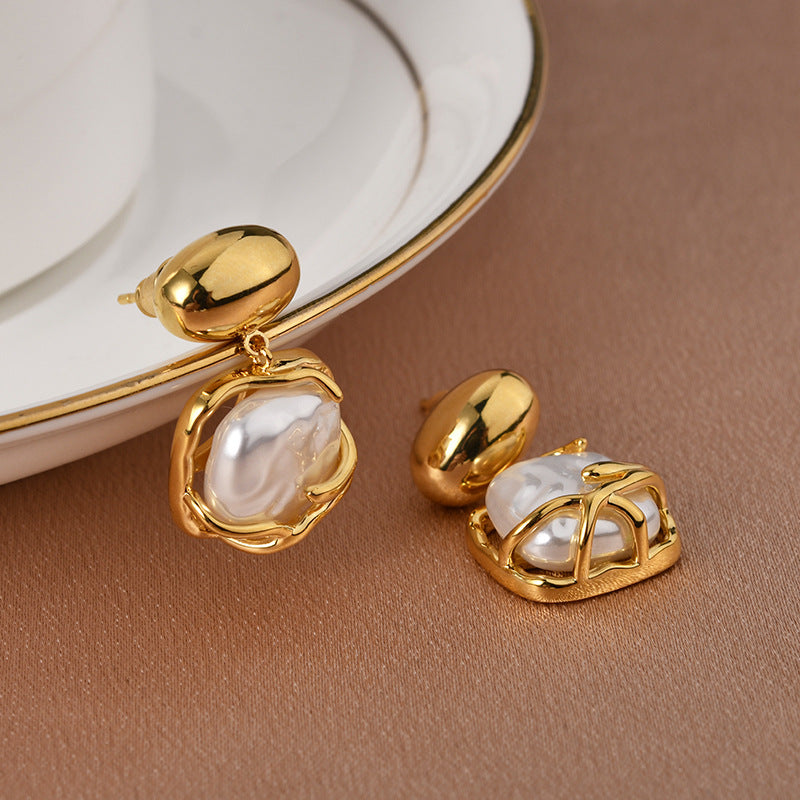 Wholesale Retro Niche Design Baroque Pearl Earrings