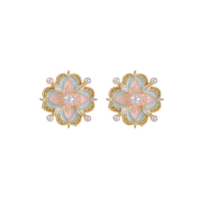 Wholesale Alloy Enamel Double Layer Flower Earrings French Palace Retro Pearl Design Fashion Accessory