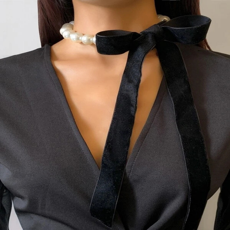 Wholesale  pearl black ribbon knot neck chain clavicle chain