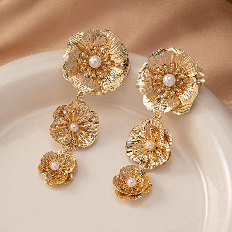 Wholesale gold metal flower earrings three flower earrings