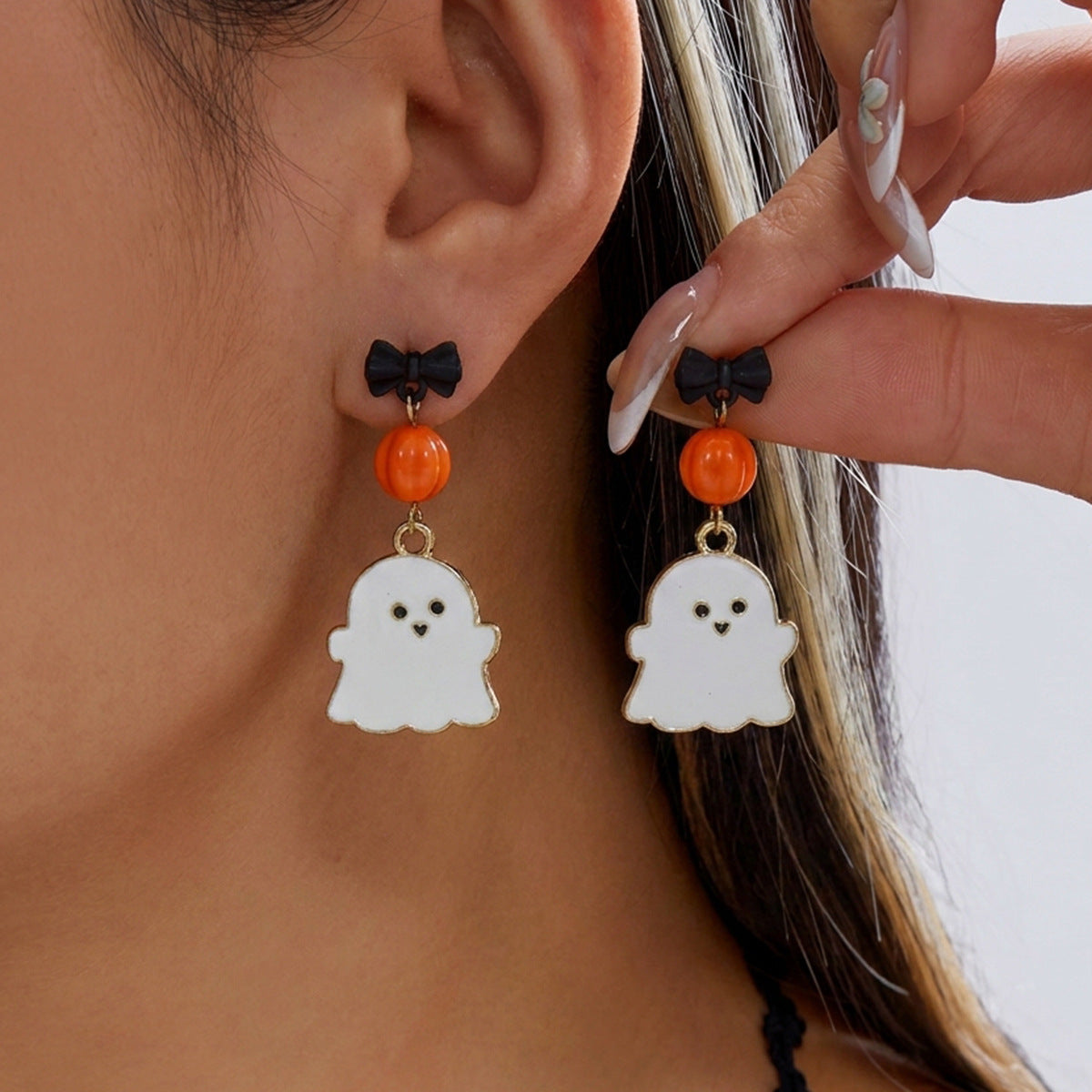 Wholesale Alloy Electroplated  Cat Ghost Ear Studs Jewelry Accessory for Party
