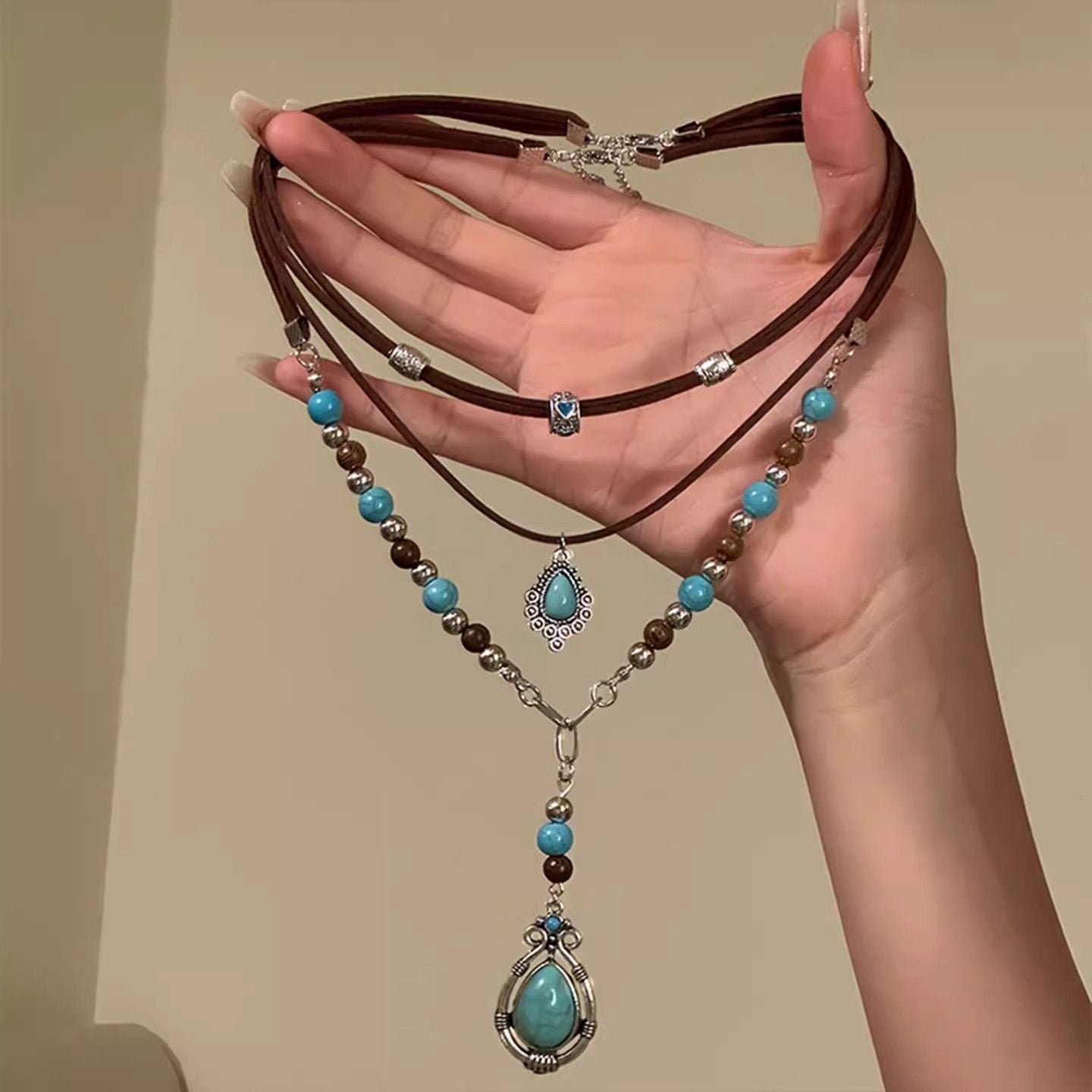 Wholesale Pine Stone Turquoise Color Beaded Necklace Bohemian Ethnic Women' s Fashion Accessory