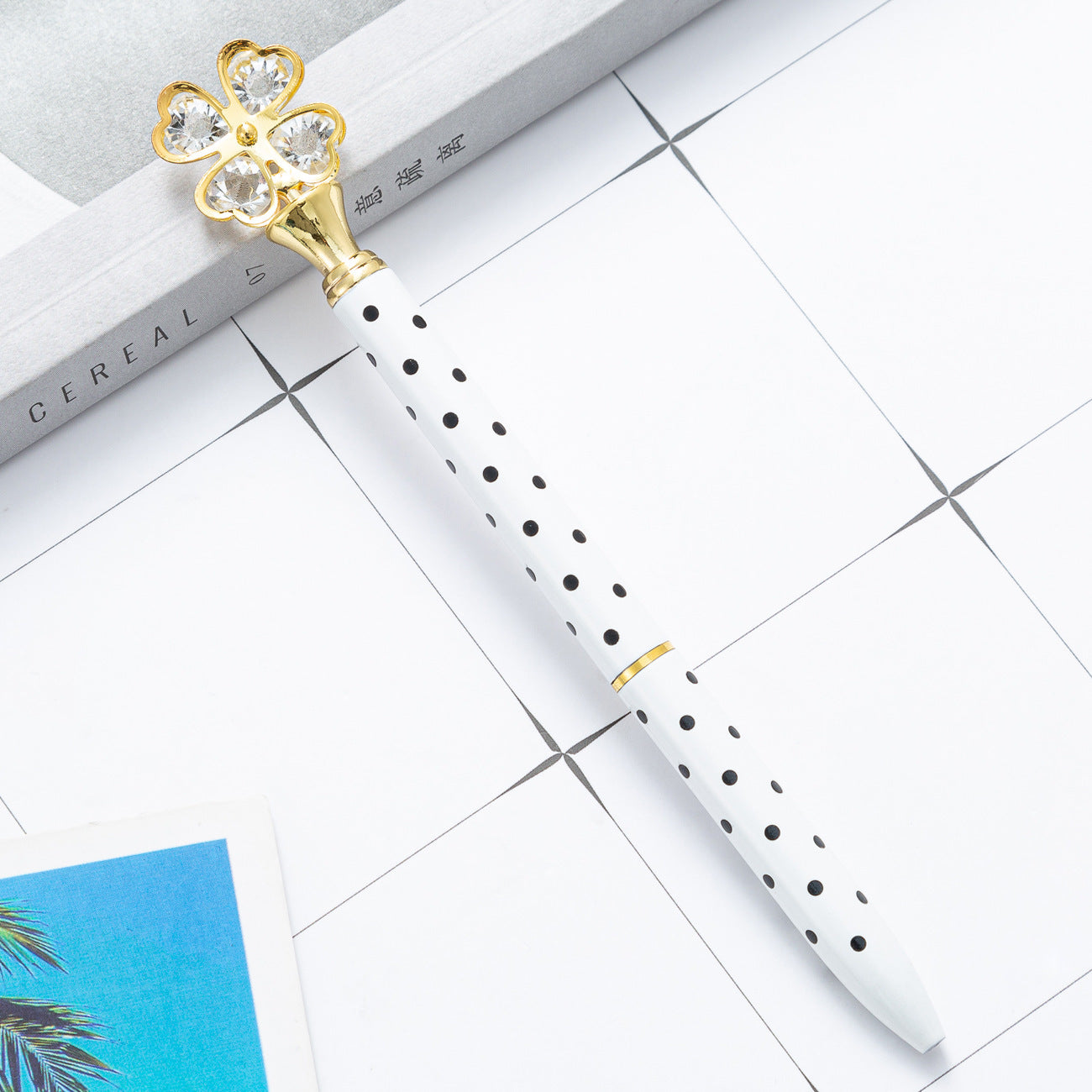 Wholesale  four-leaf clover shape wave point ballpoint pen