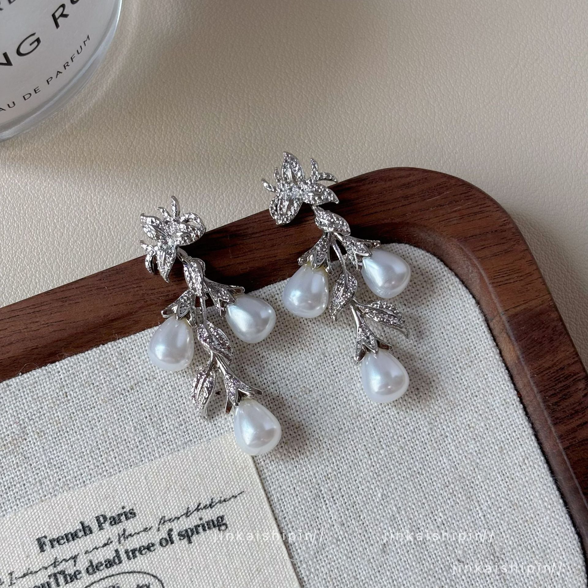 Wholesale Flash Zircon Pearl Earrings