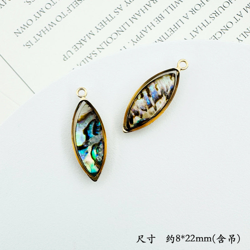 Wholesale Trendy Geometric Shell Pendant Copper Electroplated DIY Jewelry Accessory For Layering Necklaces Boutique Resale