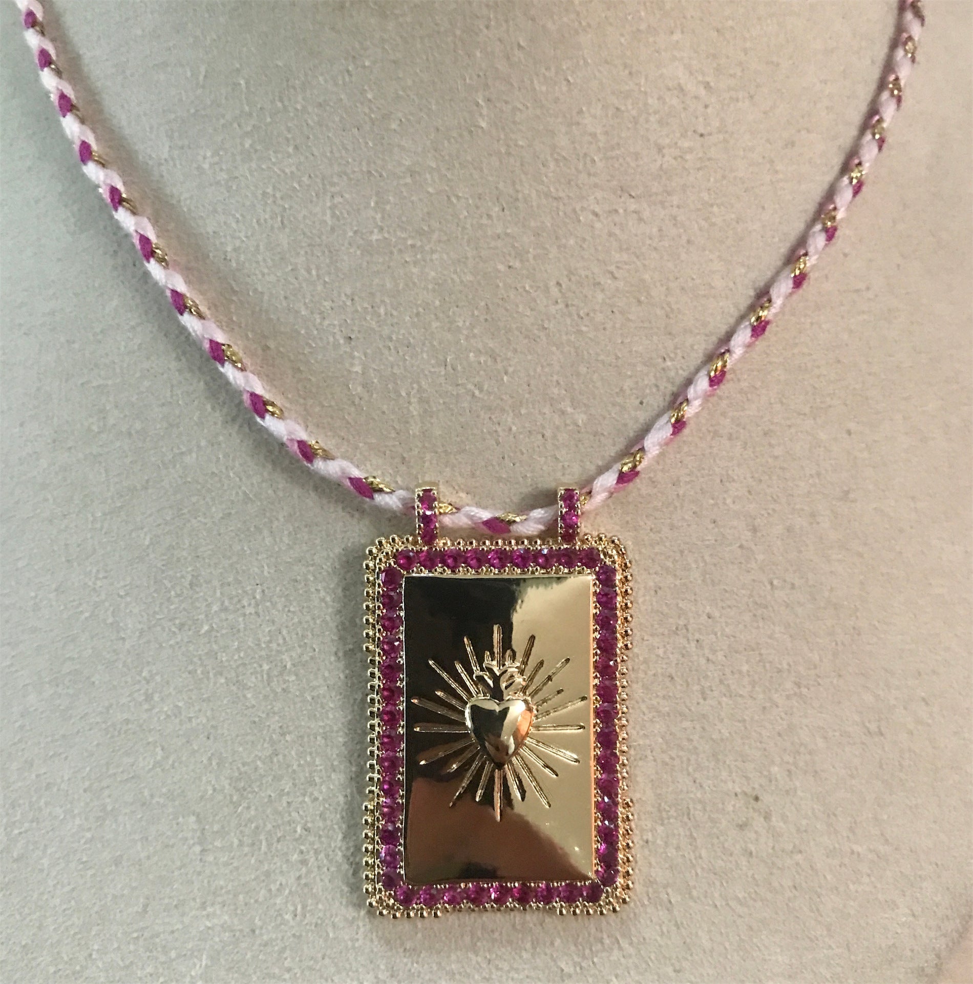 Wholesale Artistic Retro Tarot Generous Brand Necklace