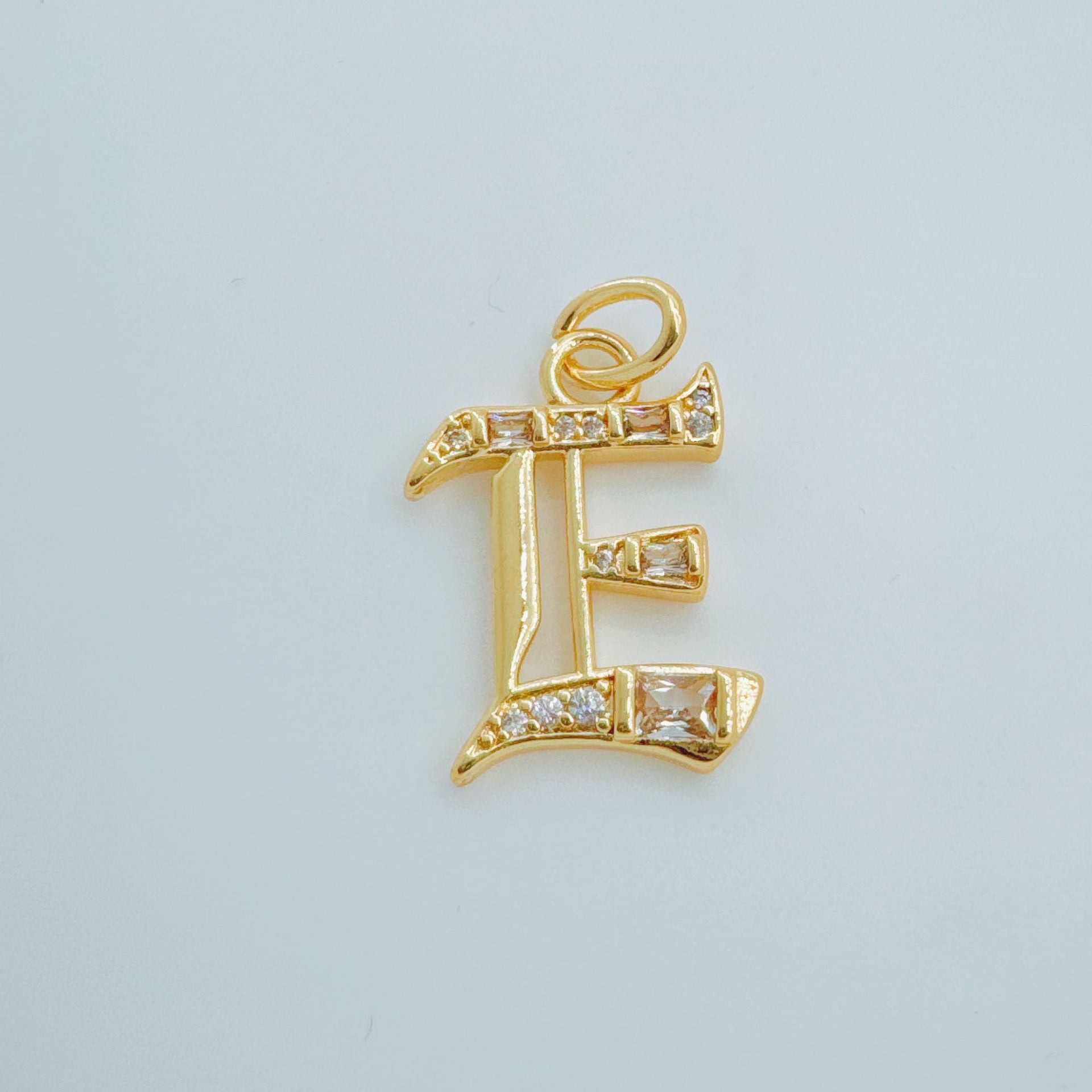 Wholesale Copper Gold-Plated Ice Sugar Letter Pendant Necklace European American Style Fashion Jewelry Accessory for Women
