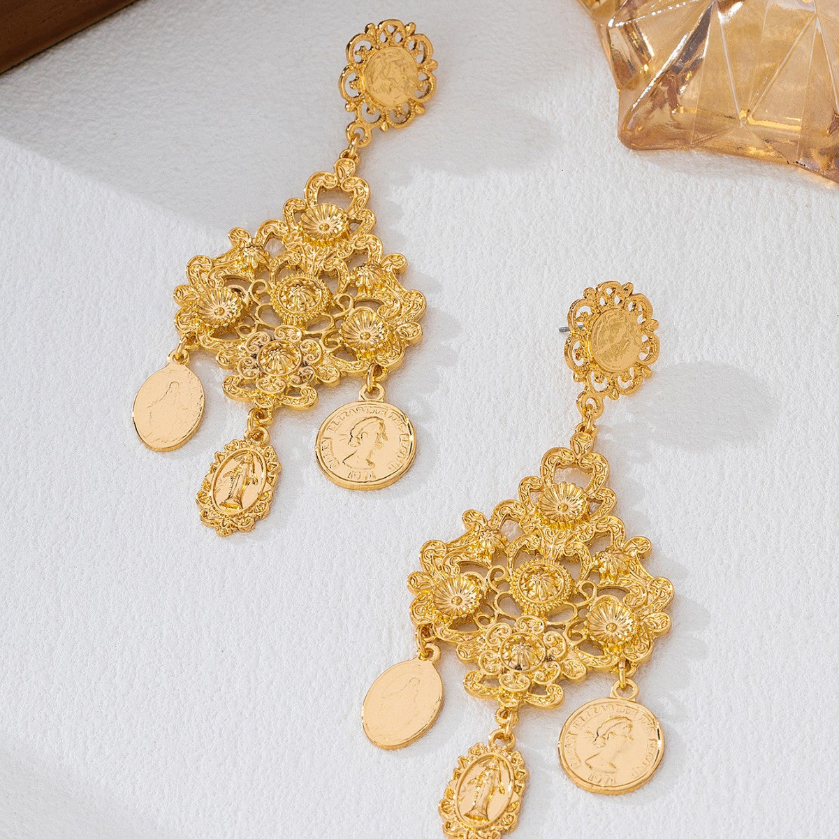 Wholesale Exaggerated Palace Baroque Catwalk Coin Earrings Tassel Carved Long Elegant Large Earrings