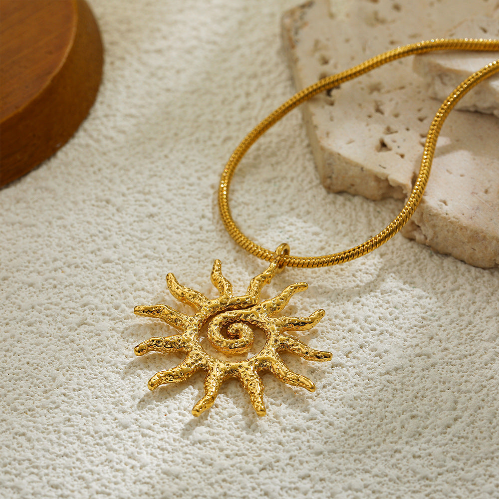 Wholesale Stainless steel 18K Golden Sun Snake Bone Chain Pendant Necklace