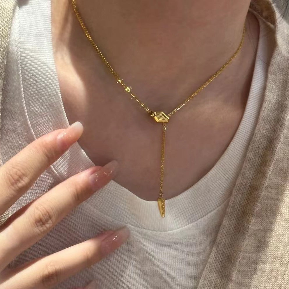 Wholesale Sterling Silver S925 Light Luxury Snake Head Necklace