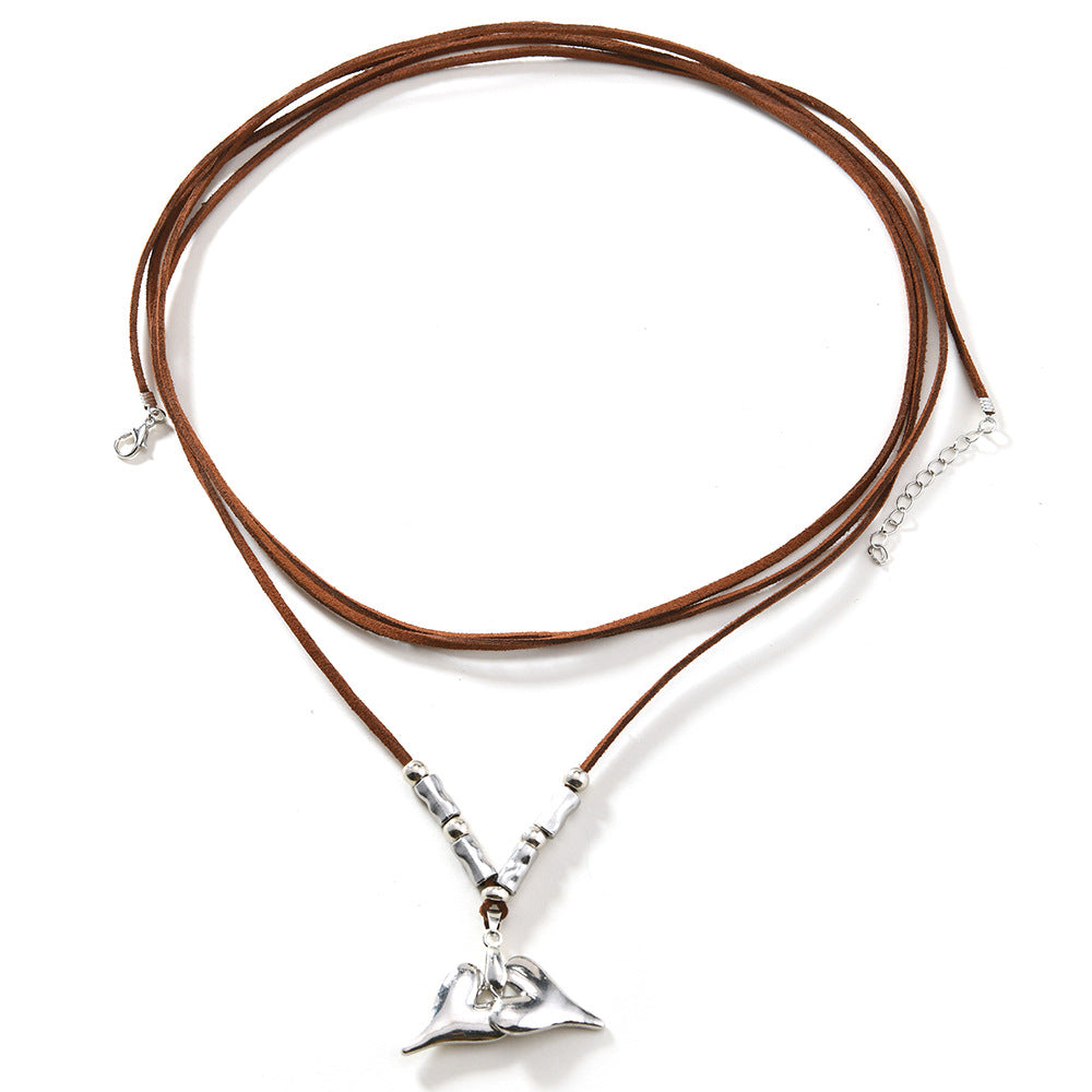 Wholesale Vintage heart-shaped pendant woven rope necklace