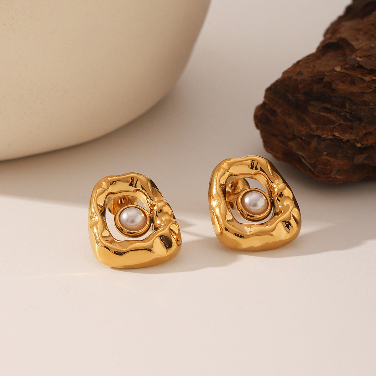 Wholesale stainless steel 18k gold pearl volcanic lava pattern geometric  earrings