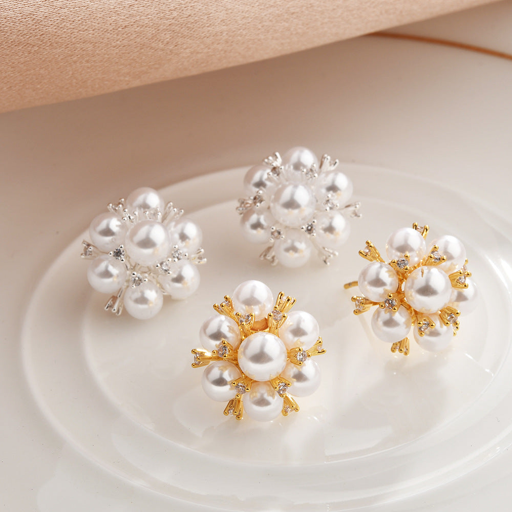 Wholesale  Light Luxury High-end Pearl Flower Elegant Earrings