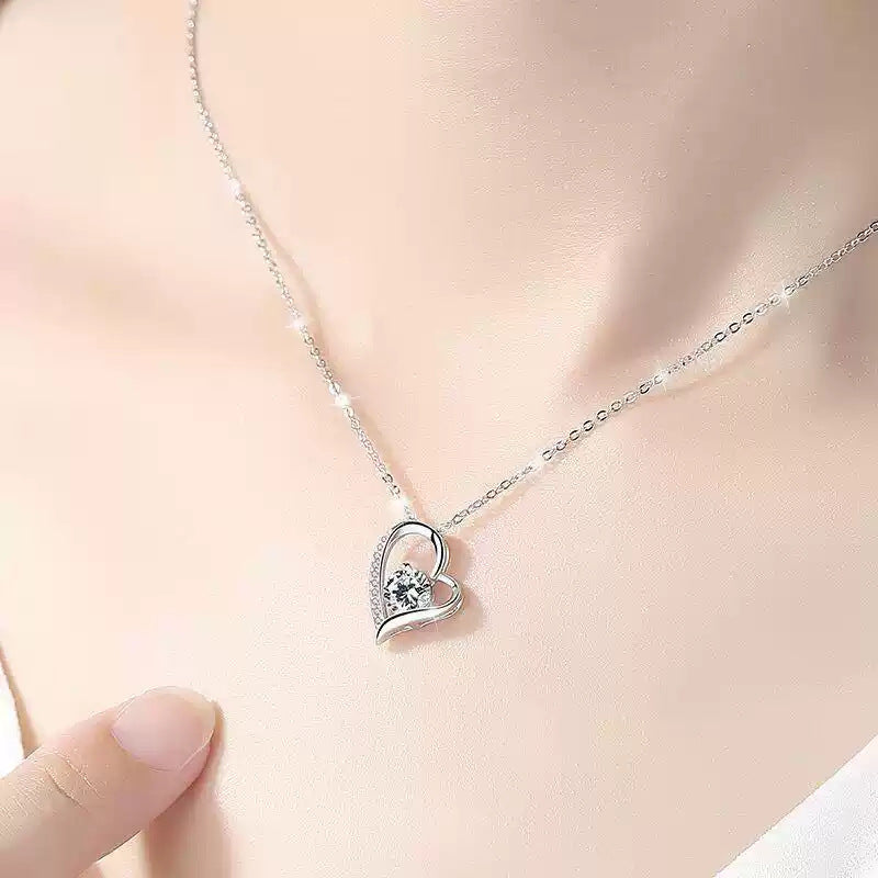 Wholesale 925 Silver Heart Pendant Necklace Zirconia Accent Chic Jewelry Accessory For Women Gift
