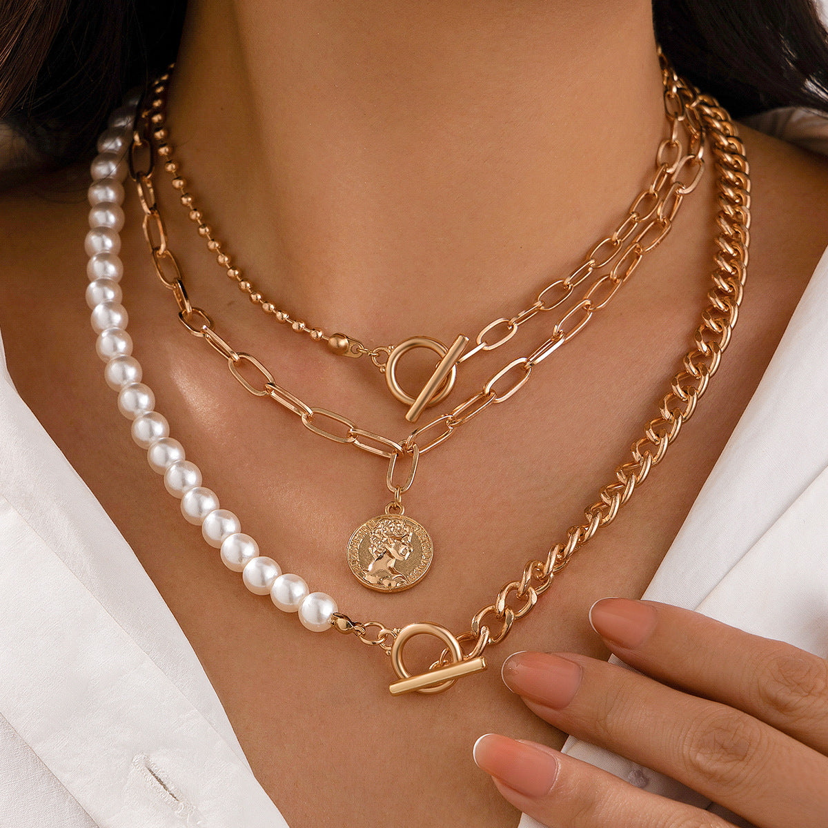 Wholesale Baroque shaped pearl necklace creative irregular chain clavicle necklace