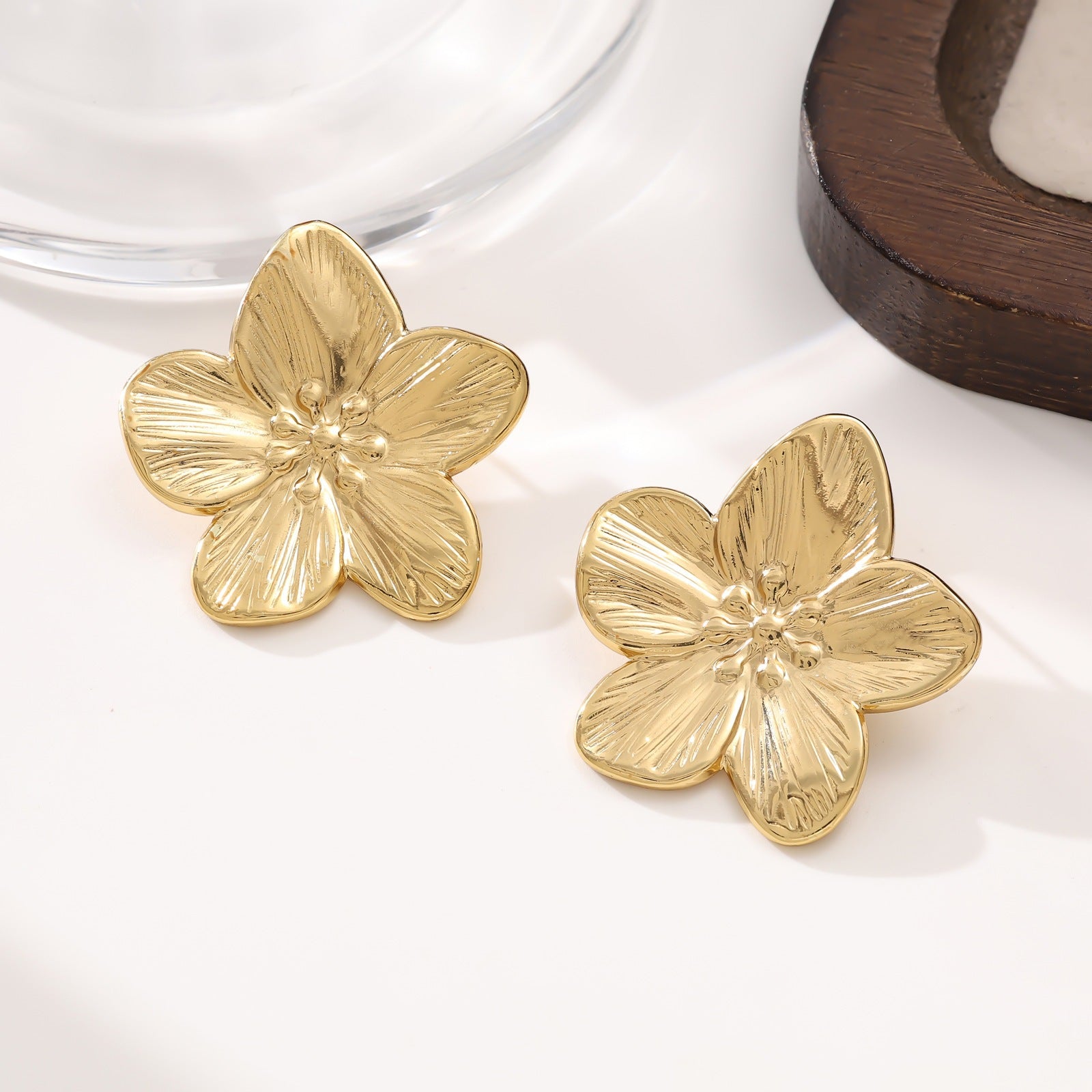 Wholesale Luxury Stainless Steel Heart and Flower Earrings