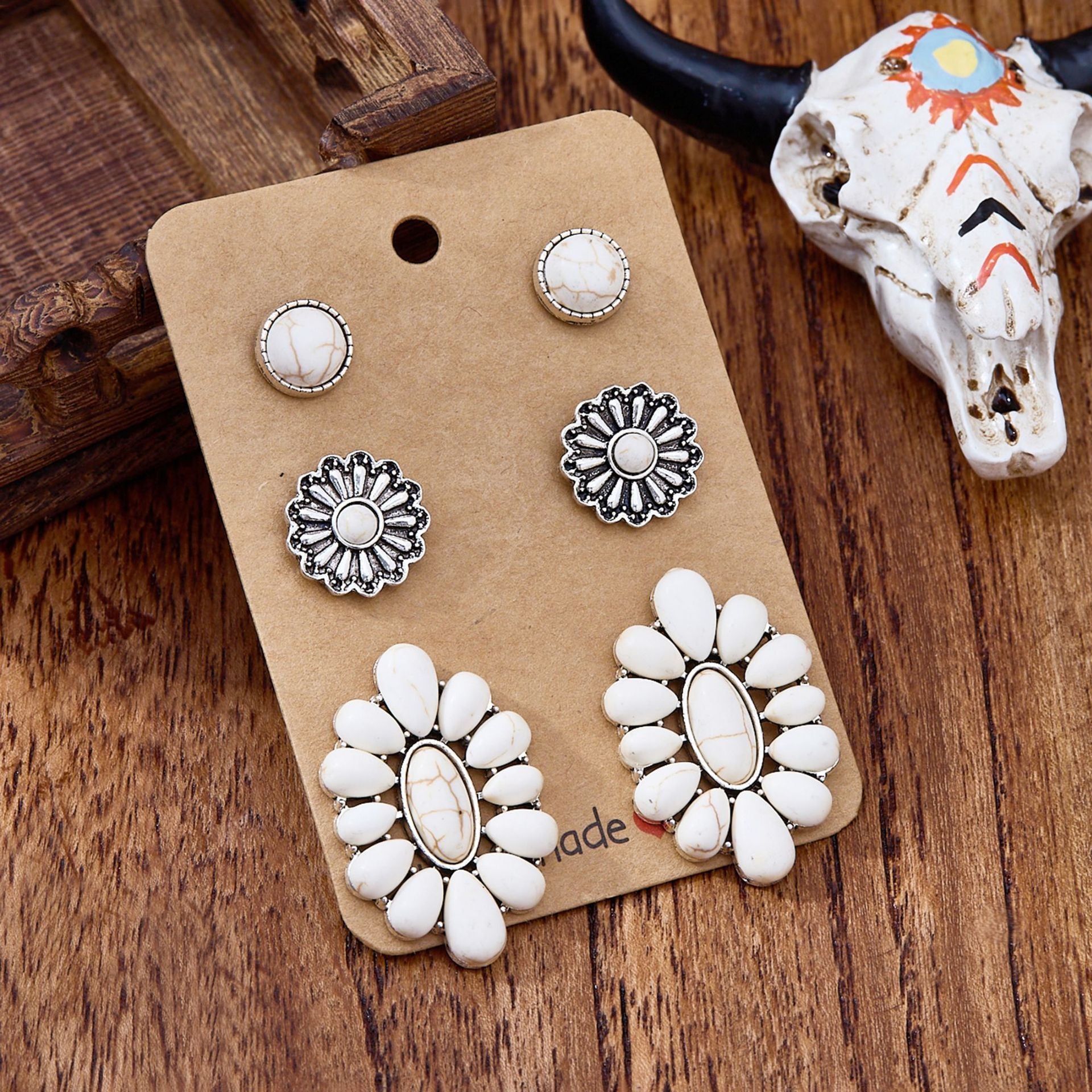 Wholesale Zinc Alloy Bohemian Turquoise Earring Set Vintage Western Design Fashion Accessory for Everyday Wear