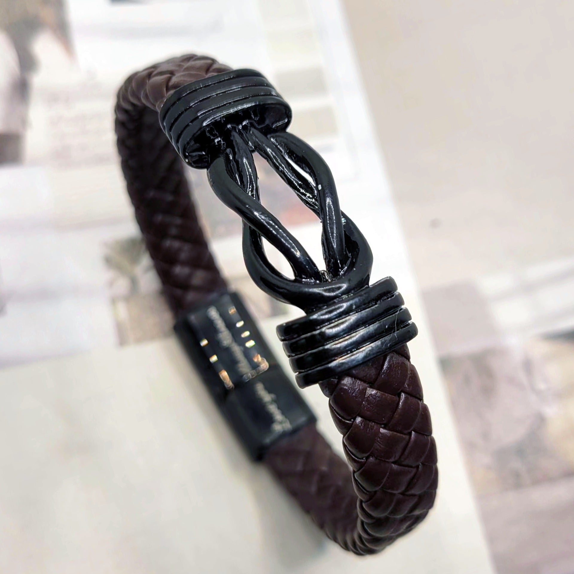 Wholesale men's leather bracelet