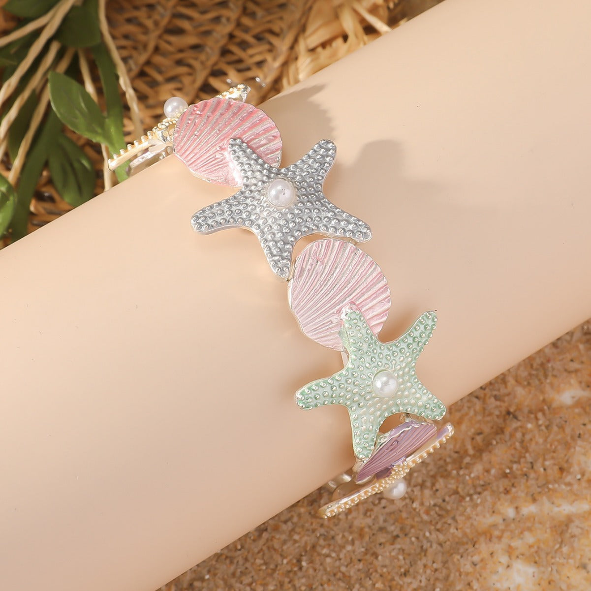 Wholesale Beach Vacation Style Starfish Shell Bracelet for Women,  Versatile High-End Creative Elegant Bracelet