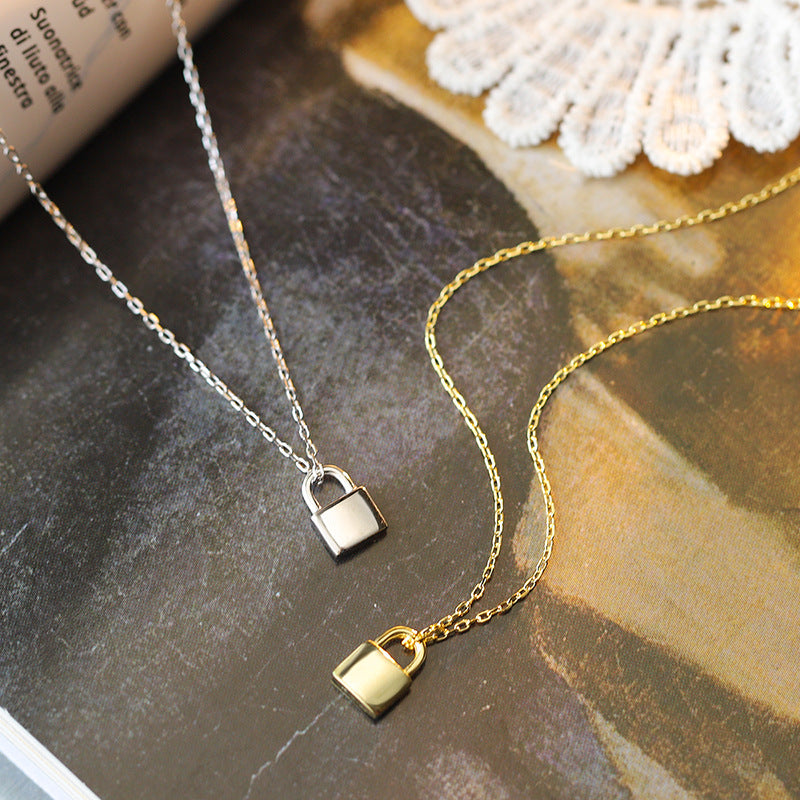 Wholesale s925 silver light luxury clavicle chain necklace