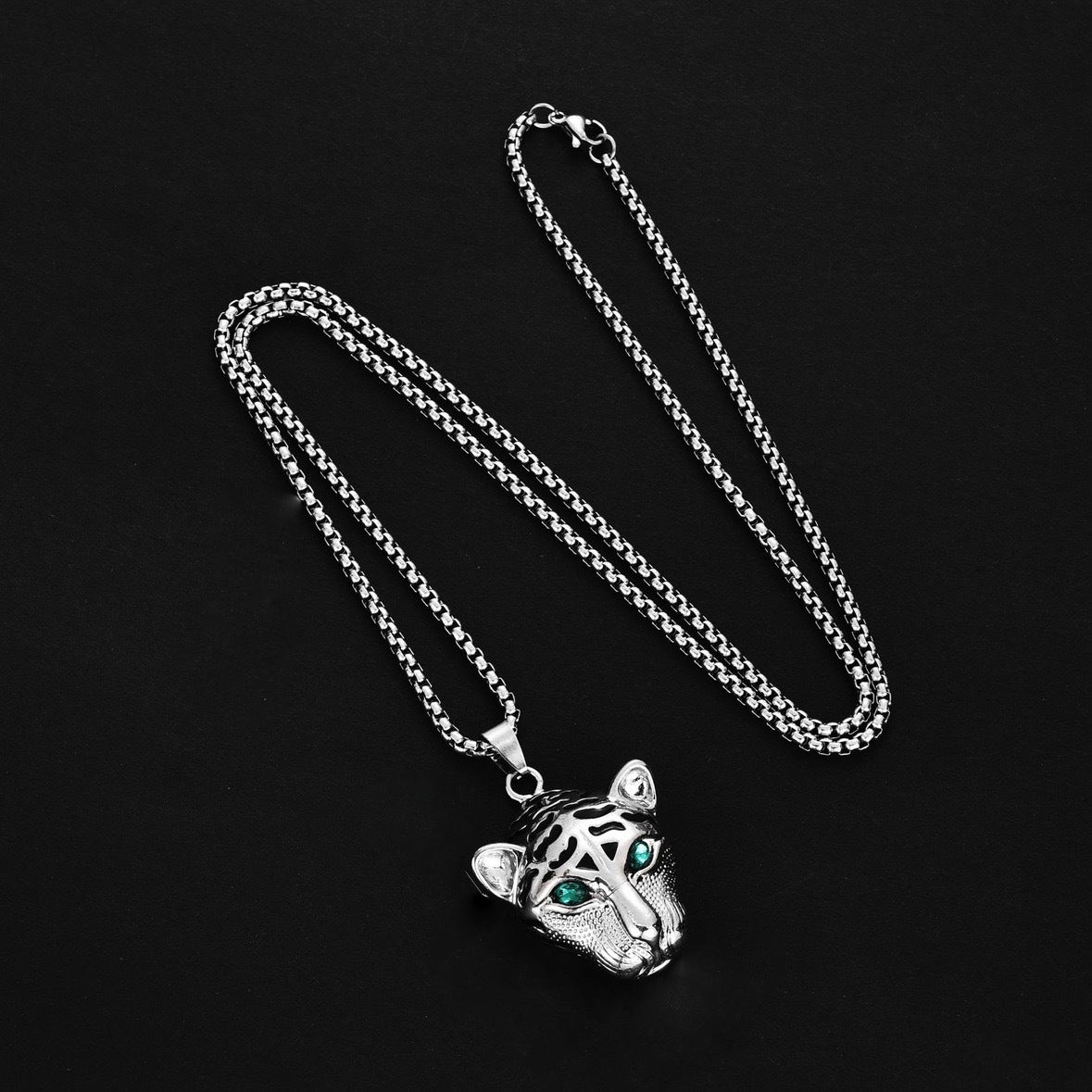 Wholesale Leopard Head Men' s Necklace Zinc Alloy Drip Oil Fashion Accessory Boutique Gift