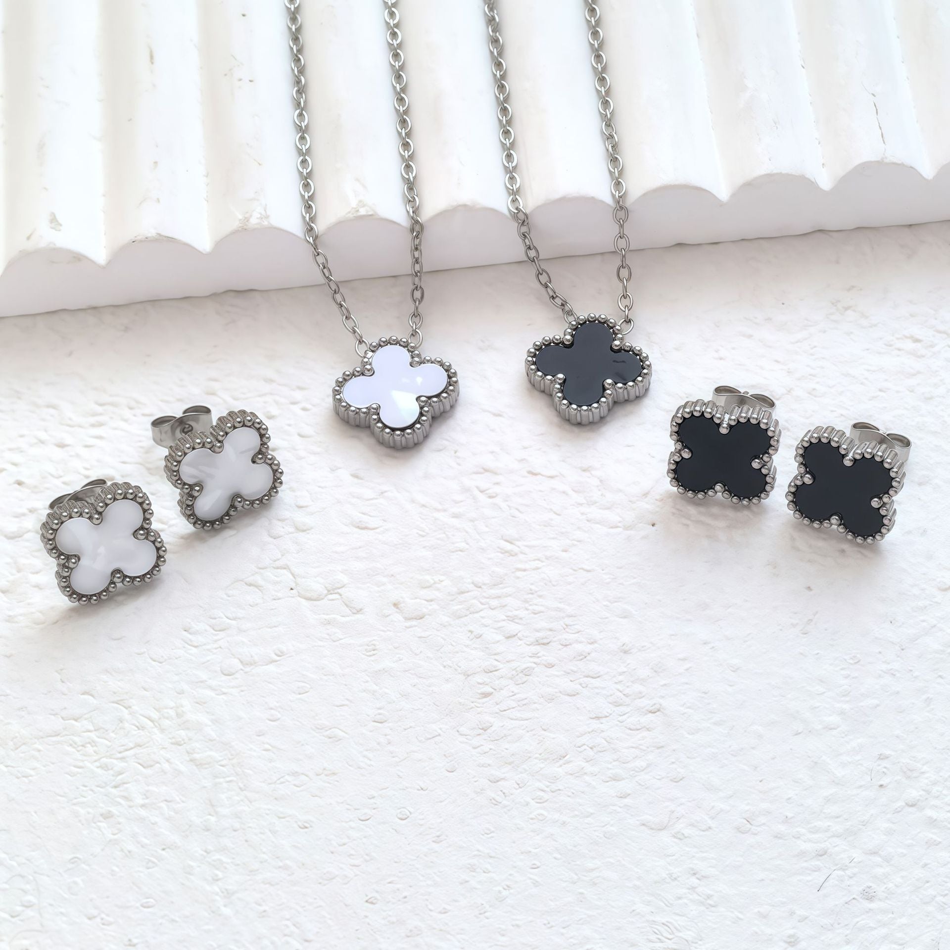 Wholesale Four-Leaf Clover Stainless Steel Necklace Trendy Jewelry Accessory for Boutique Resale ACCVIP