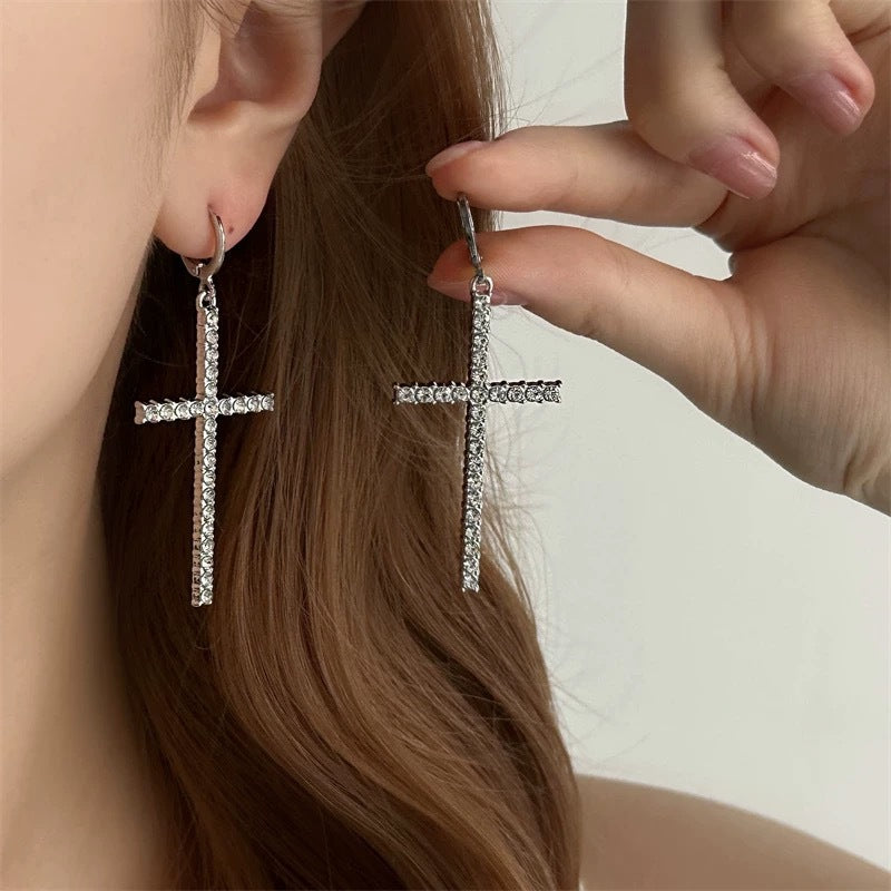 Wholesale Sweet Cool Design Rhinestone Cross Earrings Alloy Electroplated Jewelry Accessory for Everyday Wear