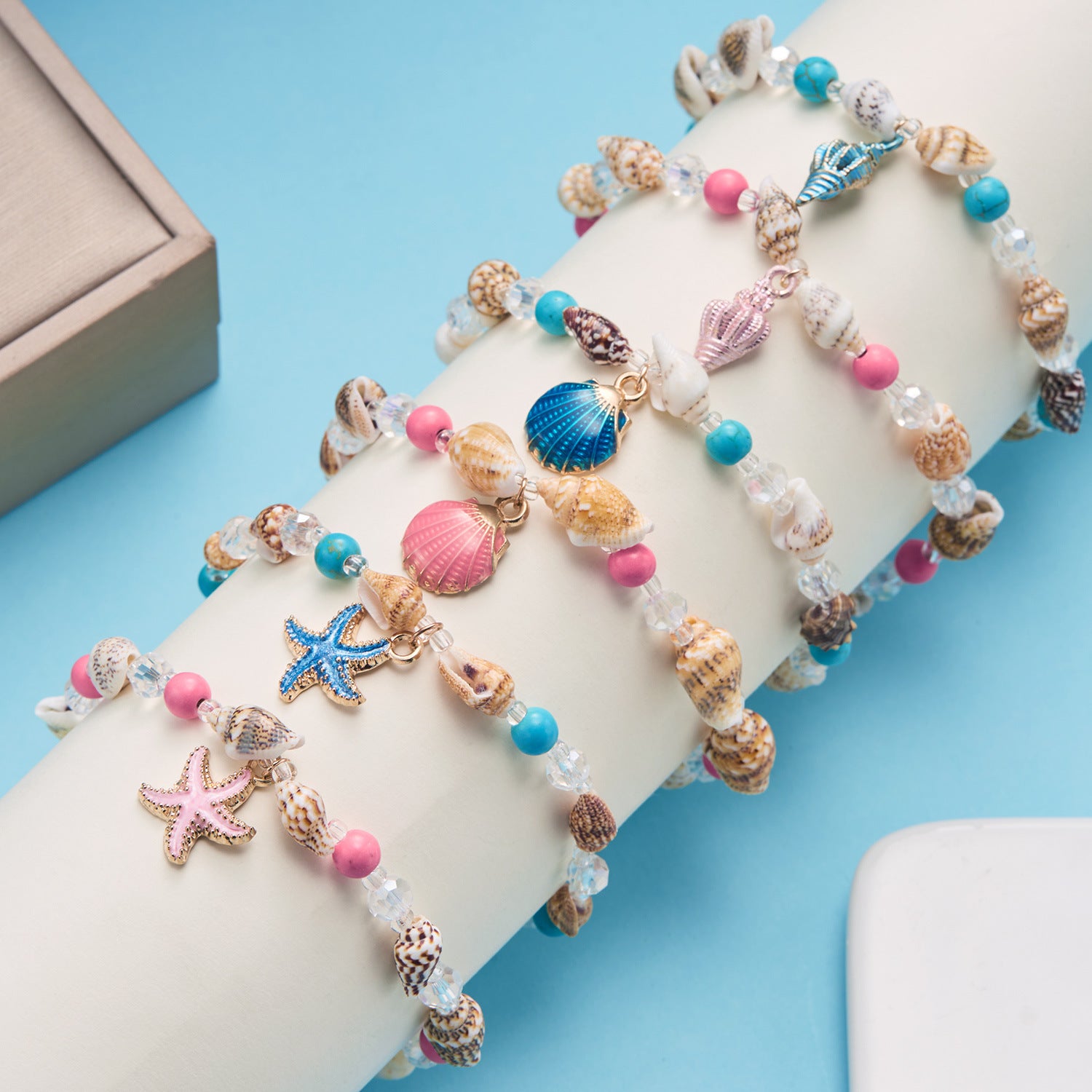 Wholesale  Bohemian Beach Vacation Marine Foot Fashion Conch Rice Bead Shell Beaded Necklace