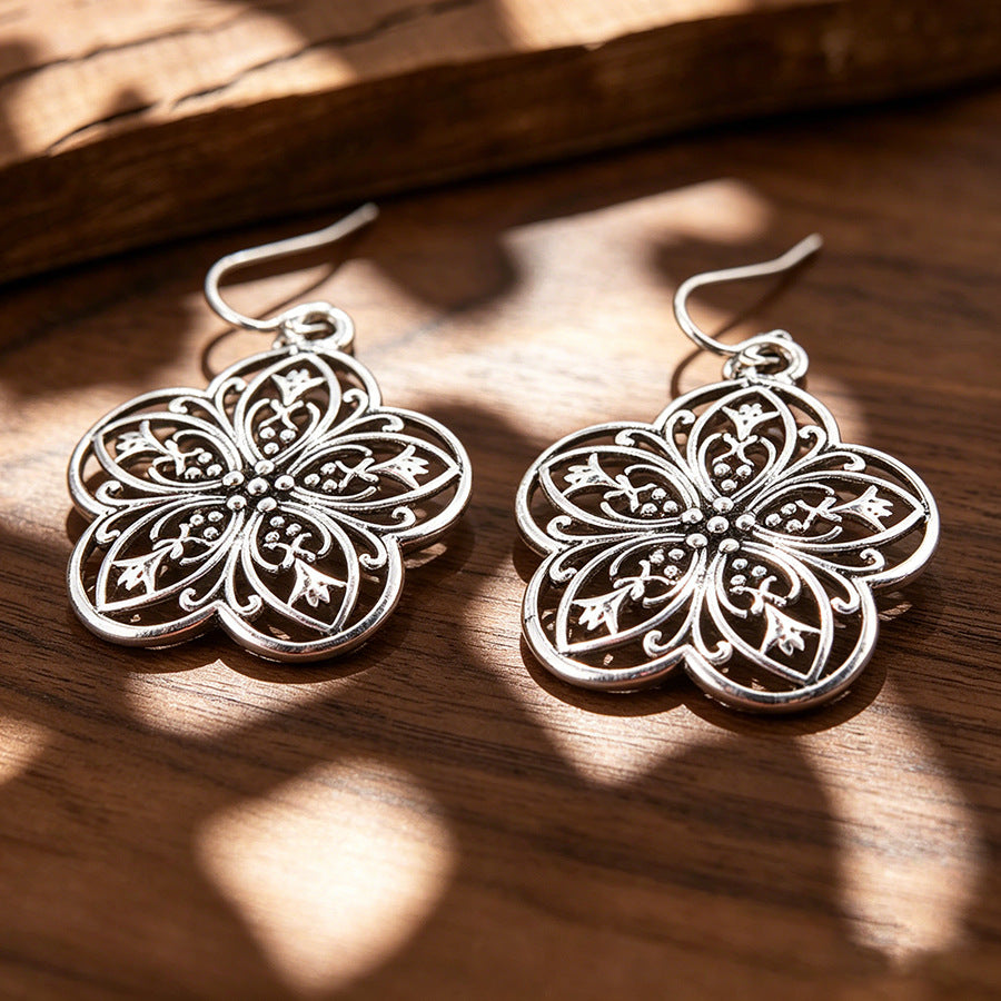 Wholesale Antique Silver Flower Earrings For Women Vintage Hollow Out Floral Design Chic Jewelry Accessory For Party Wear And Gifts