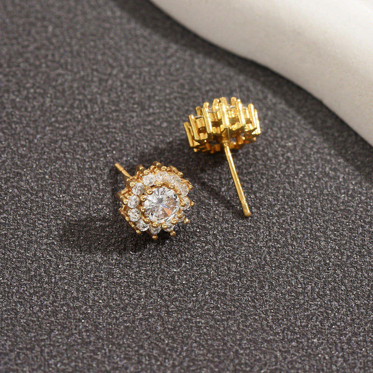 Wholesale Stainless steel gold-plated flower zircon earrings