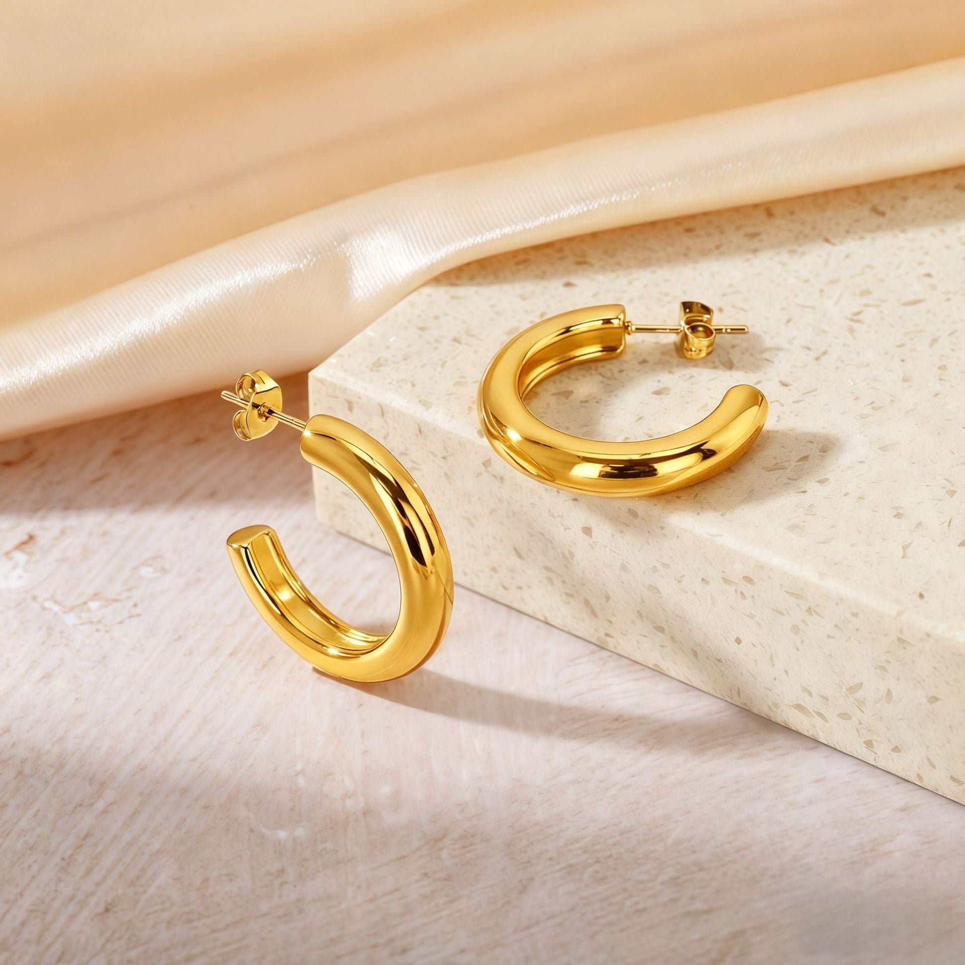 Wholesale Classic Hoop Versatile Non-Fading Titanium Steel Earrings