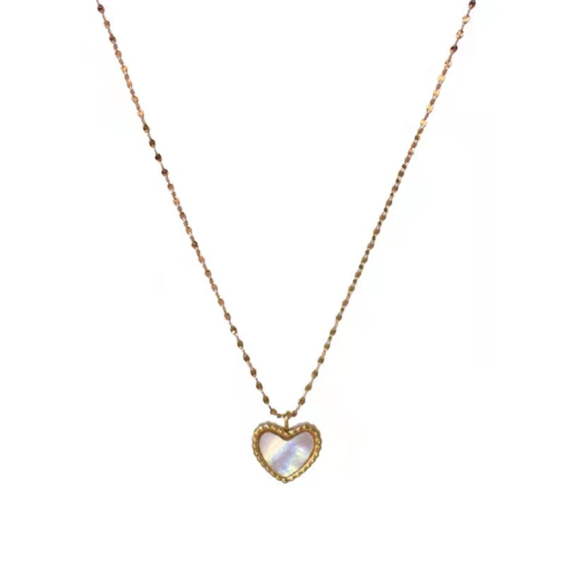 Wholesale Light Luxury Versatile White Shell Love Stainless Steel Necklace