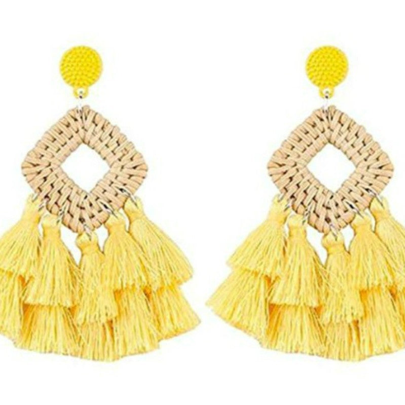 Wholesale Bohemian Handwoven Wood Tassel Earrings,  Trendy Fashion Accessory for Resale