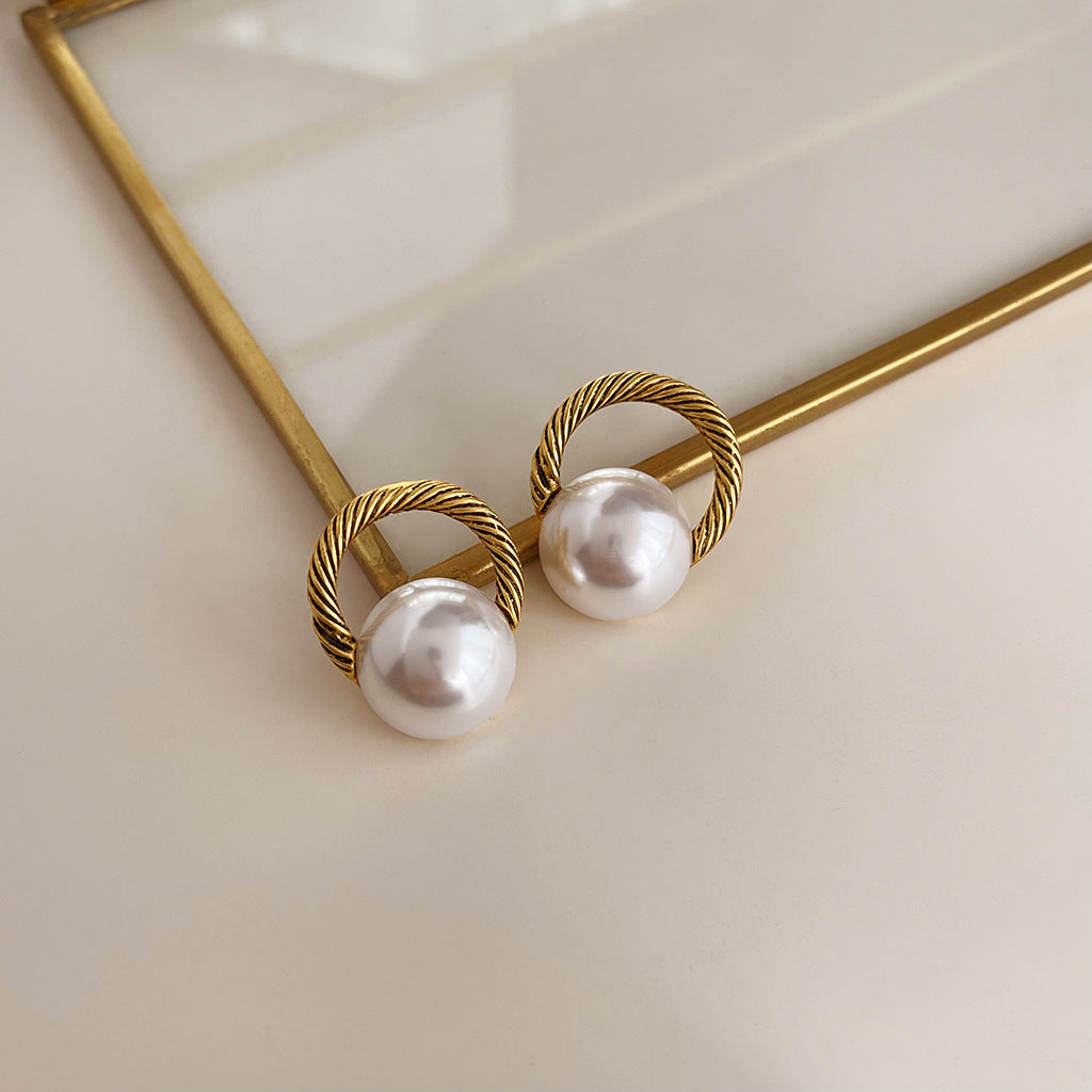 Wholesale vintage oil-dropped medieval style Pearl Earrings