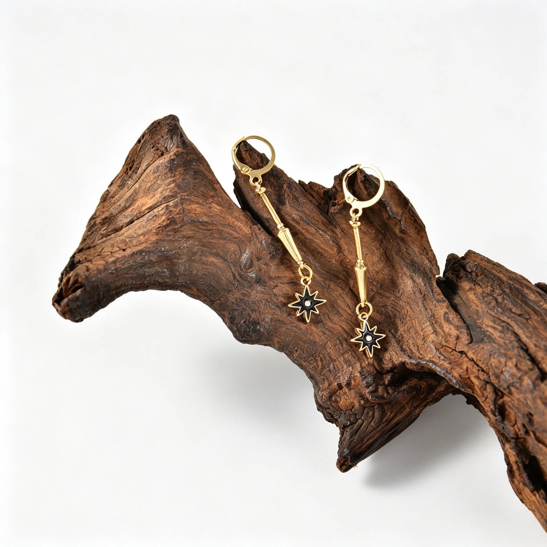 Wholesale Vintage Asymmetrical Sun Moon Earrings Zinc Alloy Electroplated Fashion Accessory For Party Wear