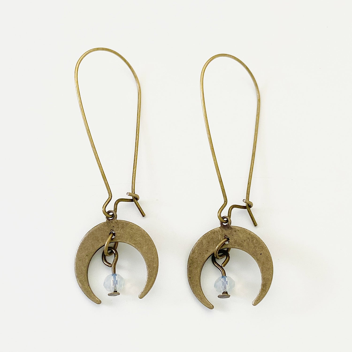 Wholesale Vintage Green Alloy Bohemian Floral Hollow Carved Earrings Fashion Accessory Gift