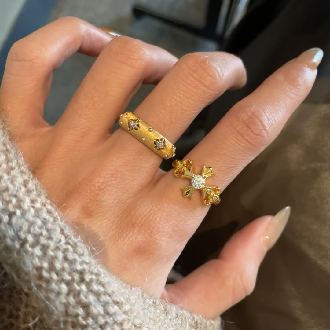 Wholesale Gold Eight-pointed Star Carved Gold Diamond Ring