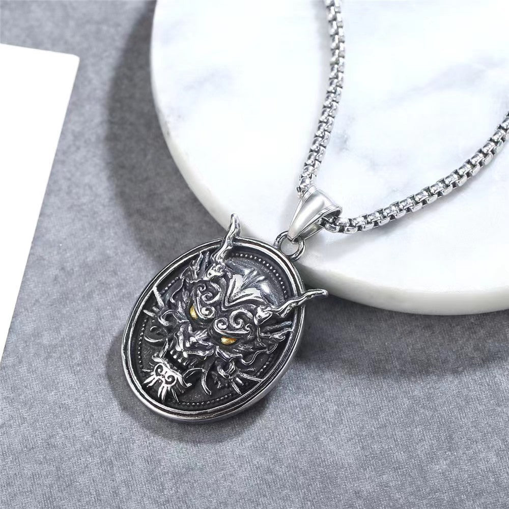 Wholesale retro domineering disc golden eye ghost head  pendant titanium steel men's necklace