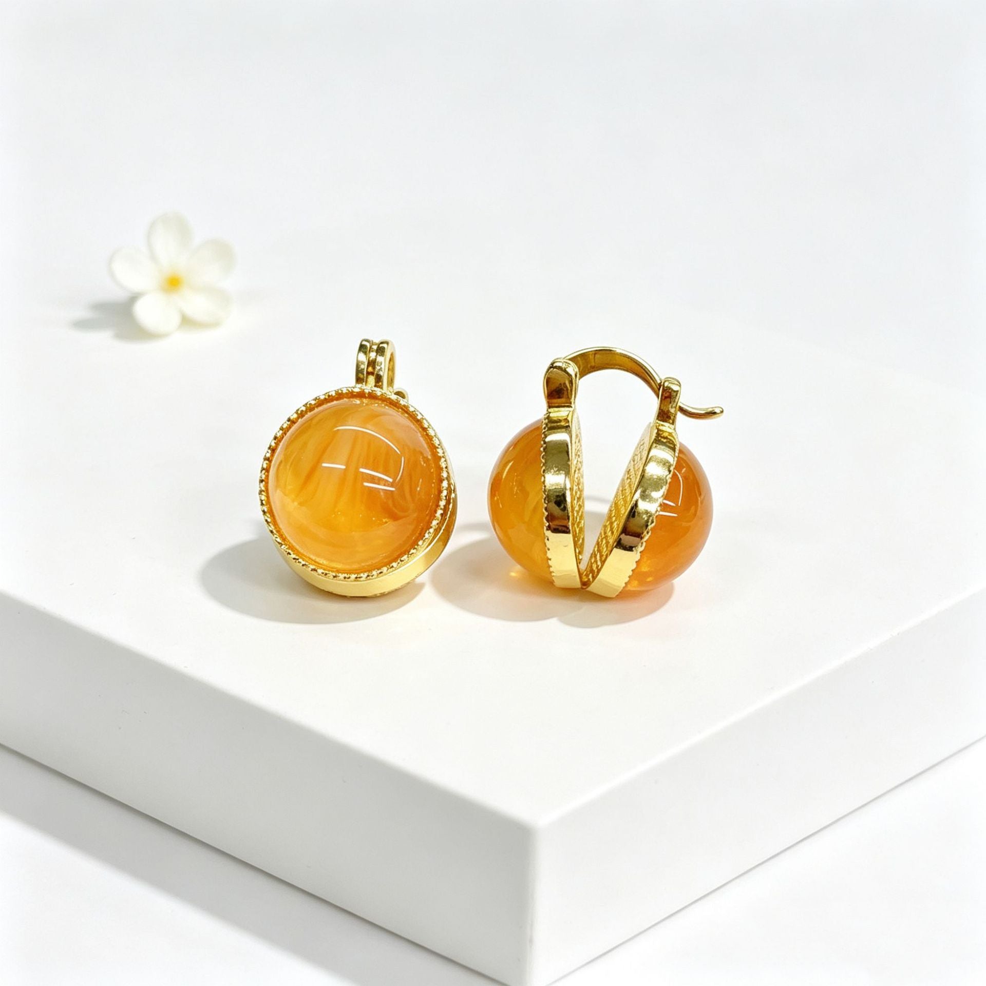 Wholesale 18K Gold Plated Copper Faux Jade Acrylic Clip Earrings French Style Women Party Jewelry Accessory Boutique Resale Gift