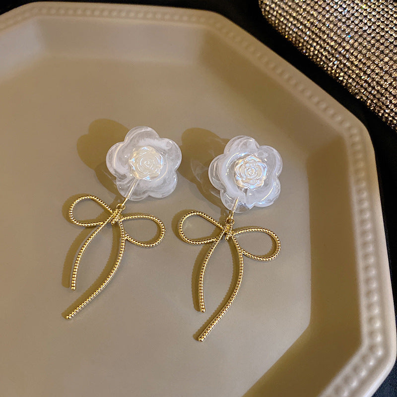 Wholesale Black Camellia Pearl Earrings