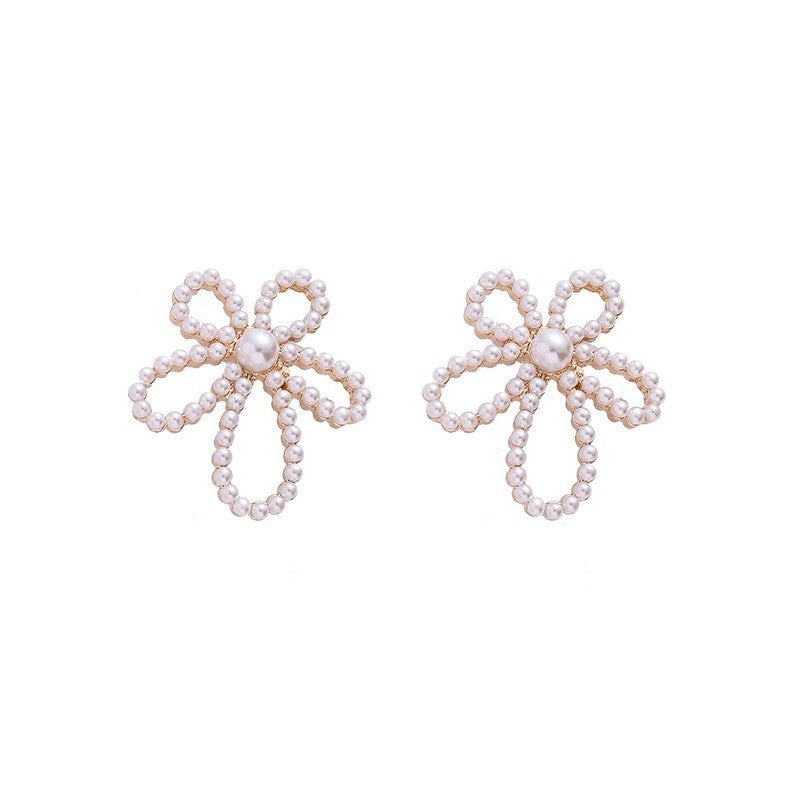 Wholesale  Retro Hollow Flower Earrings