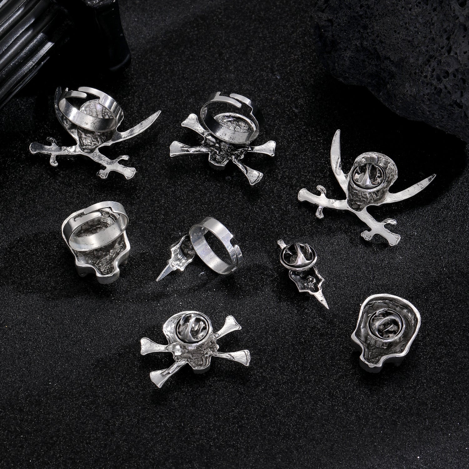Wholesale Ancient Silver Gothic Skull Ring  Pirate Unisex Ring Fashion Jewelry Accessory