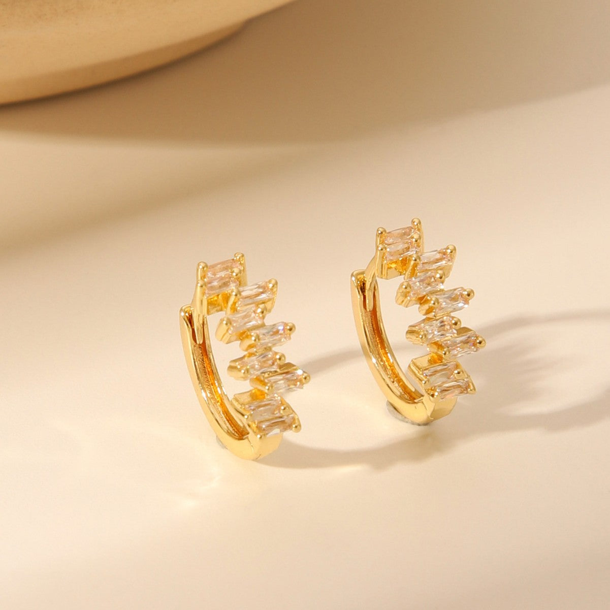 Wholesale Stainless steel gold-plated heart-shaped zircon earrings