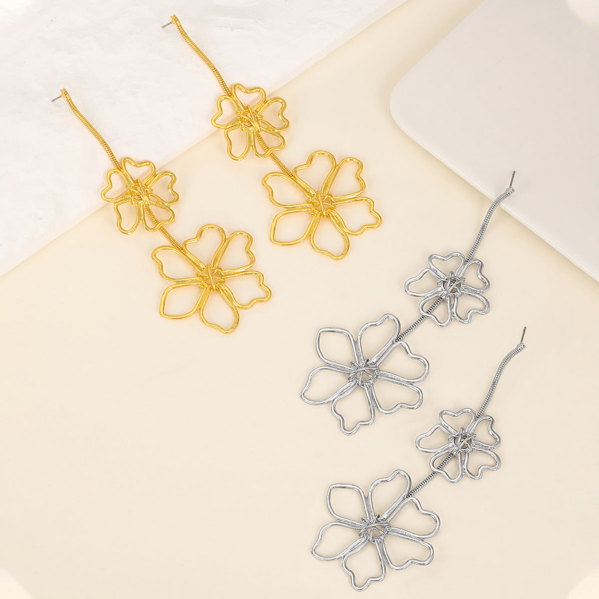 Wholesale Exaggerated Leaf Flower Earrings Fashion Jewelry Accessory for Everyday Wear or Gift