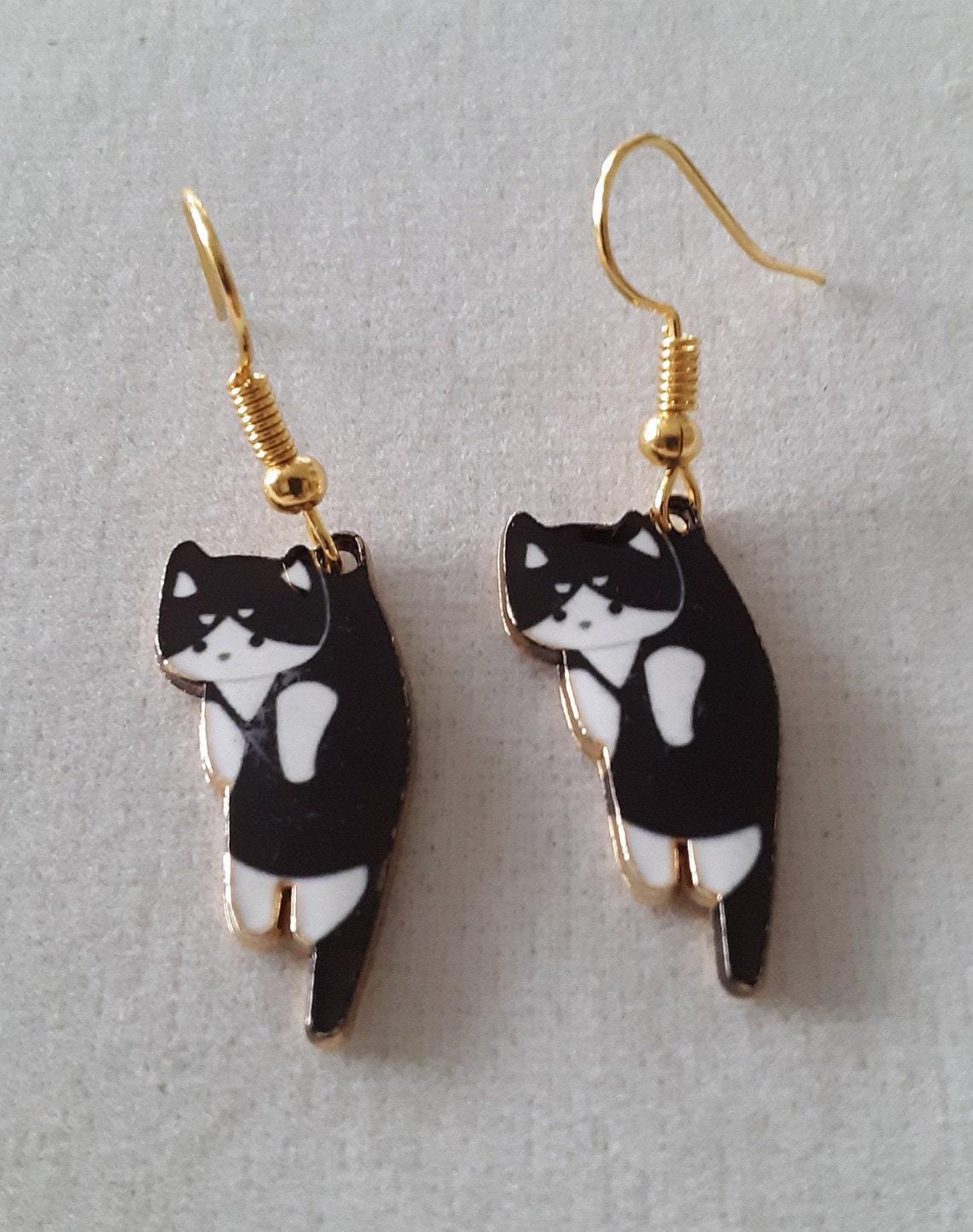 Wholesale alloy cartoon anime cat cute earrings