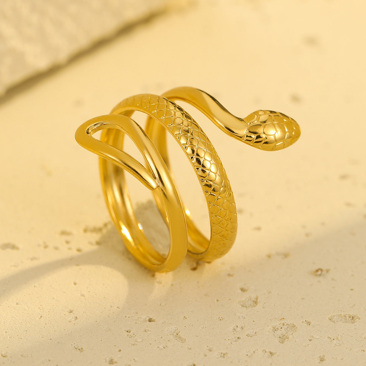 Wholesale  Stainless Steel Golden Snake-Shaped Plating 18K Ring
