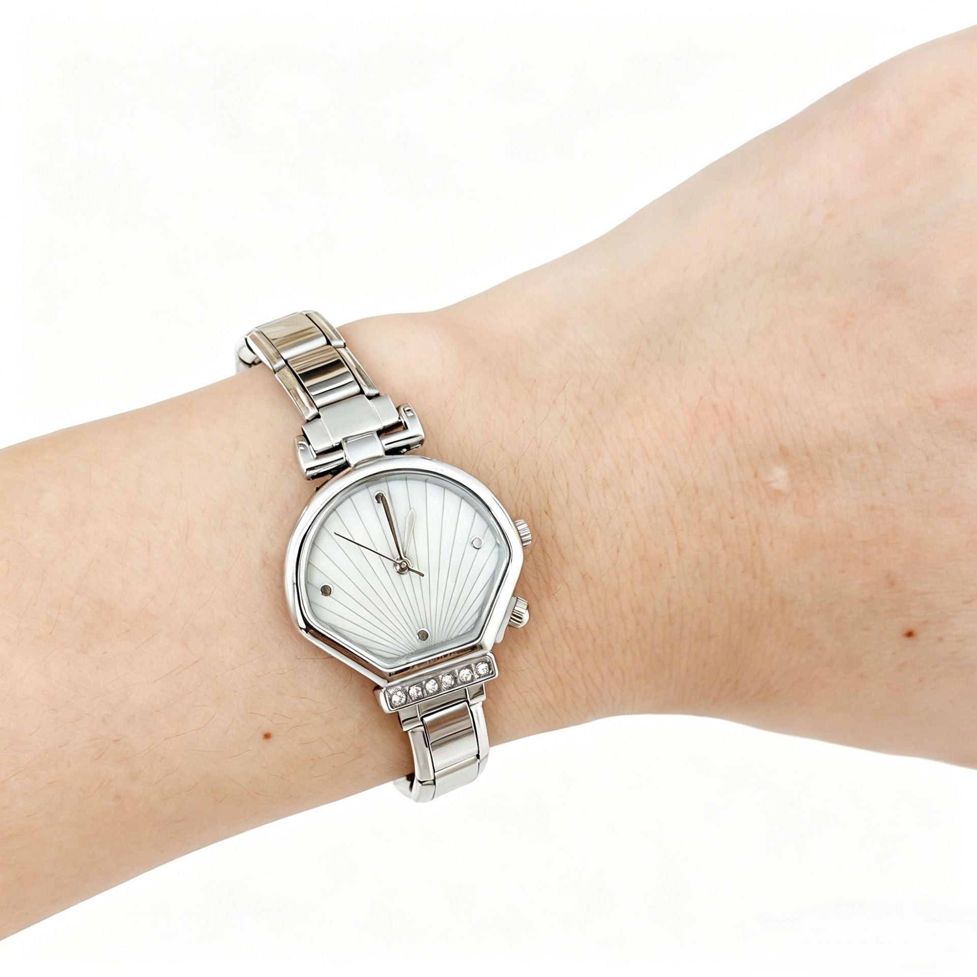 Wholesale Trendy Modular Retro Shell Watch,  Stylish Quartz Watch for Couples,  Everyday Fashion Accessory for Resale