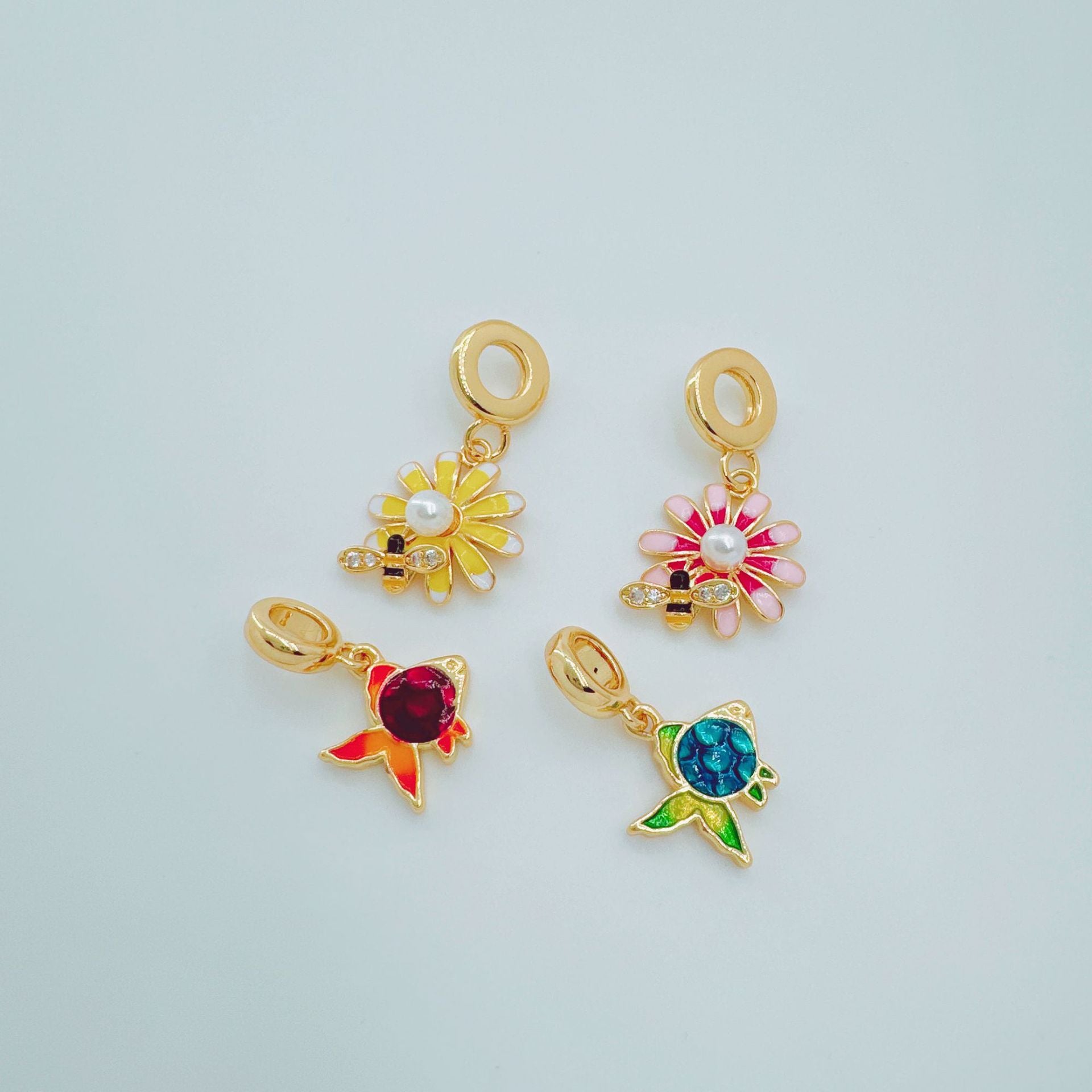 Wholesale  Goldfish Pony Pendant Necklace Gold Plated Fashion Jewelry Accessory for Women