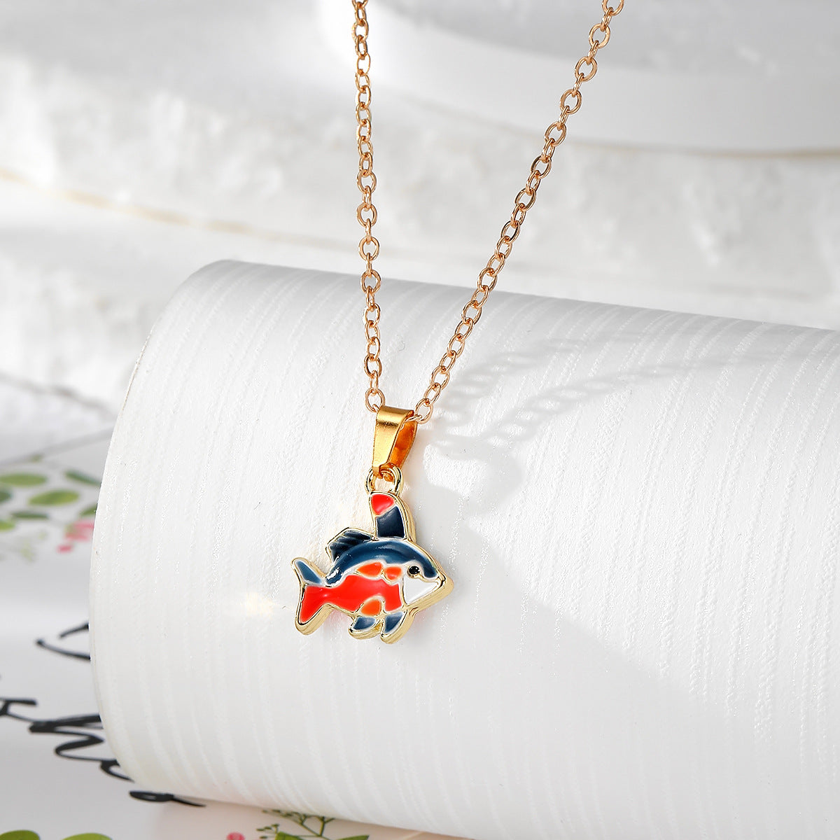 Wholesale Trendy 3D Cartoon Ocean Animal Alloy Dripping Oil Pendant Necklace Jewelry Accessory For Gift