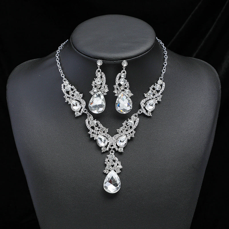 Wholesale luxury exaggerated necklace earrings set